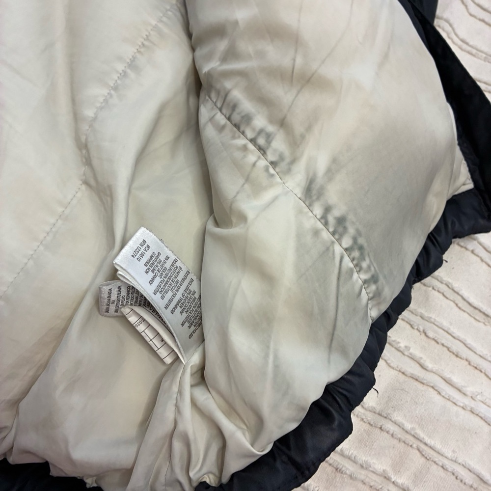 Lole Women's Black Puffer Jacket. Duck feather filled. Size small. EUC. - Picture 16 of 16